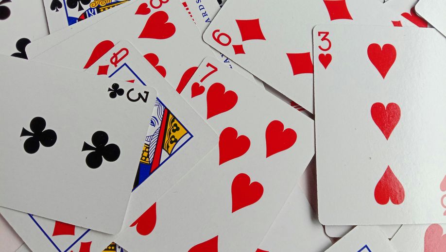 Comment les casinos en ligne équilibrent-ils le divertissement et le risque ?